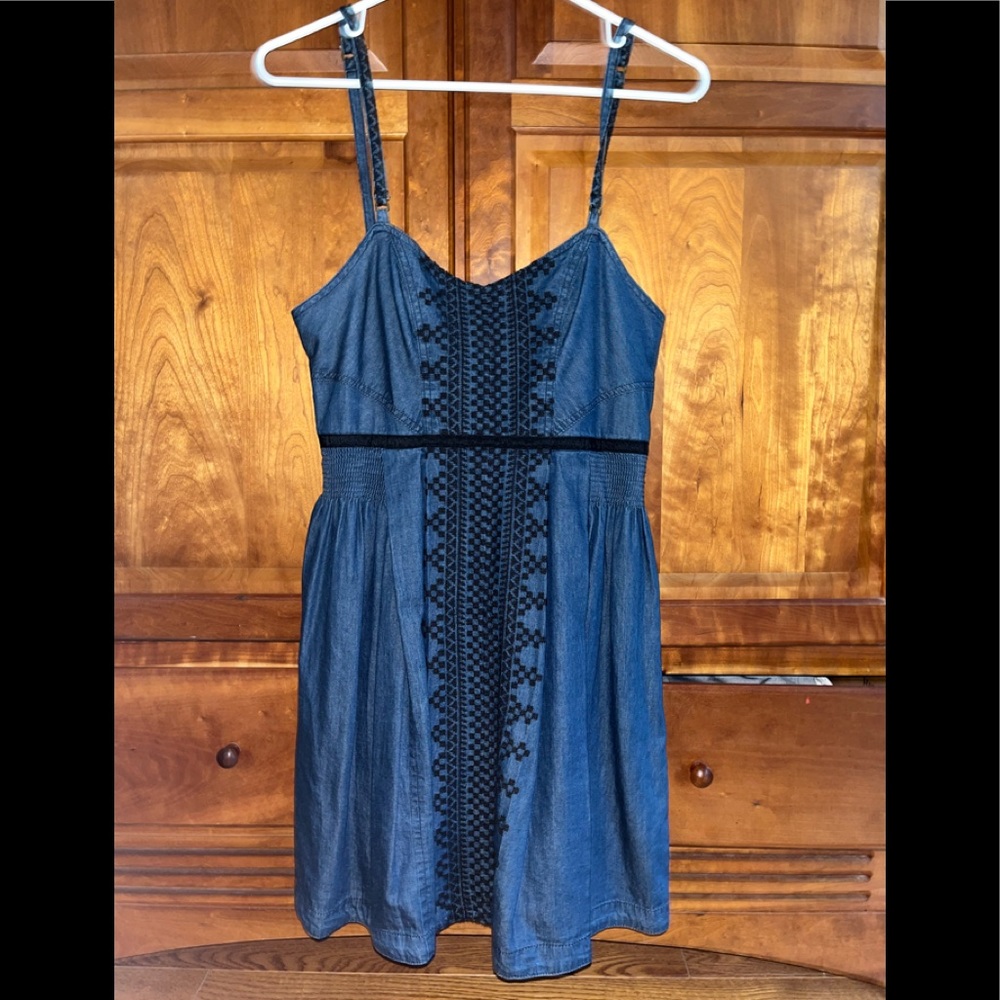 New Romantics size 2 denim and embroidered dress